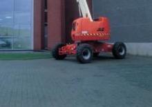Piattaforme aeree articolate gommate JLG 510 AJ