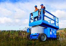 Piattaforme aeree verticali a pantografo su ruote Genie GS-3369 DC