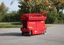 Piattaforme aeree verticali a pantografo su ruote PB PB S140-12EC
