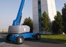 Piattaforme aeree telescopiche gommate Genie S-125