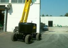 Piattaforme aeree articolate gommate AIRO SG 1600 J D 4WD