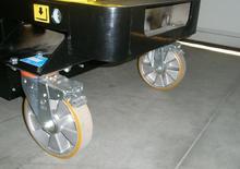 Piattaforme aeree verticali a pantografo su ruote AIRO XP 5 E