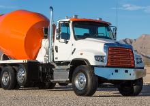 Telaio rigido Freightliner 114SD 162 Crew Cab Cummins L9