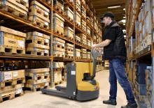 Transpallet elettr. a timone guida terra Caterpillar NPP20QL