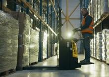 Transpallet elettr. a timone guida terra Hyster P2.5S