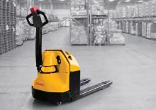 Transpallet elettr. a timone guida terra TCM PAW18T