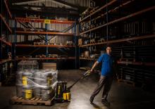 Transpallet elettr. a timone guida terra Hyster PC 1.5