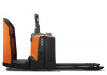 Transpallet elettr. a timone guida terra BT LPE 200