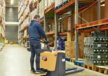 Transpallet uomo in piedi Caterpillar NPV20QL
