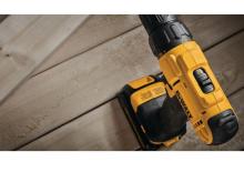 Trapani e avvitatori a batteria DEWALT DCD771C2