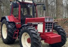 Trattori con trazione 2D International Harvester 1056