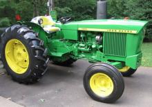 Trattori con trazione 2D John Deere 1520