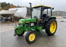 Trattori con trazione 2D John Deere 1950 HK