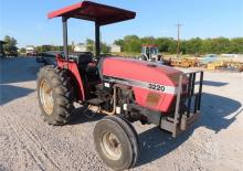 Trattori con trazione 2D Case IH 3220