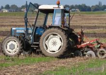 Trattori con trazione 2D Ford-NH 4135