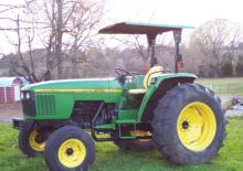 Trattori con trazione 2D John Deere 5510 Std