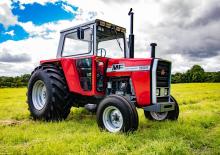 Trattori con trazione 2D Massey Ferguson 565