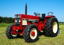 Trattori con trazione 2D International Harvester 633
