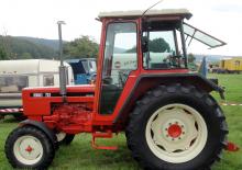 Trattori con trazione 2D Renault 751