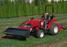 Trattori con trazione 2D Case IH Farmall Compact 35C