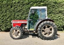 Trattori con trazione 2D Massey Ferguson MF 384 F
