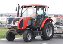 Trattori con trazione 2D Zetor Proxima 8421.1