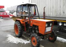 Trattori con trazione 2D UTB Universal U 260