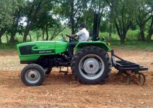 Trattori con trazione 2D DEUTZ-FAHR 3042 E