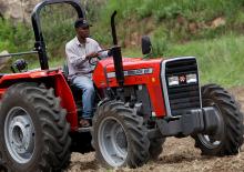 Trattori con trazione 2D Massey Ferguson MF 268 Xtra