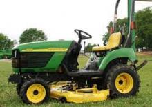 Trattori per uso municipale John Deere 2210