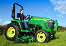 Trattori per uso municipale John Deere 3520