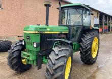Trattori per uso municipale John Deere 3650