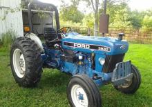 Trattori per uso municipale Ford-NH 3930