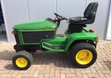 Trattori per uso municipale John Deere 415