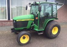 Trattori per uso municipale John Deere 4400
