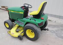 Trattori per uso municipale John Deere 455