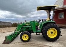 Trattori per uso municipale John Deere 4700