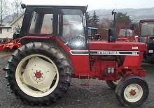 Trattori con trazione 2D International Harvester 585