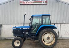 Trattori per uso municipale Ford-NH 6640