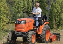 Trattori per uso municipale Kubota B 2420