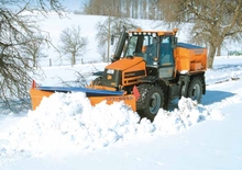 Trattori per uso municipale JCB Fastrac 2155-4WS