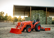 Trattori per uso municipale Kubota L3302GST