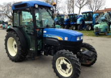 Trattori per uso municipale New Holland TN 75 FA