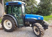 Trattori per uso municipale New Holland TN 85 FA