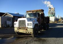 Trattori stradali Mack RD-600SX CA49 EM6-237 6x2