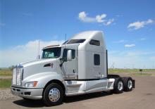 Trattori stradali Kenworth T610 Day Cab MX 15 6x4