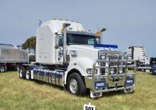 Trattori stradali Mack TITAN 64