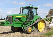 Trattrice agricola cingolati John Deere 8410 T