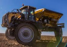 Trattrice agricola cingolati Challenger MT738