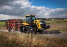 Trattrice agricola cingolati Challenger MT755D